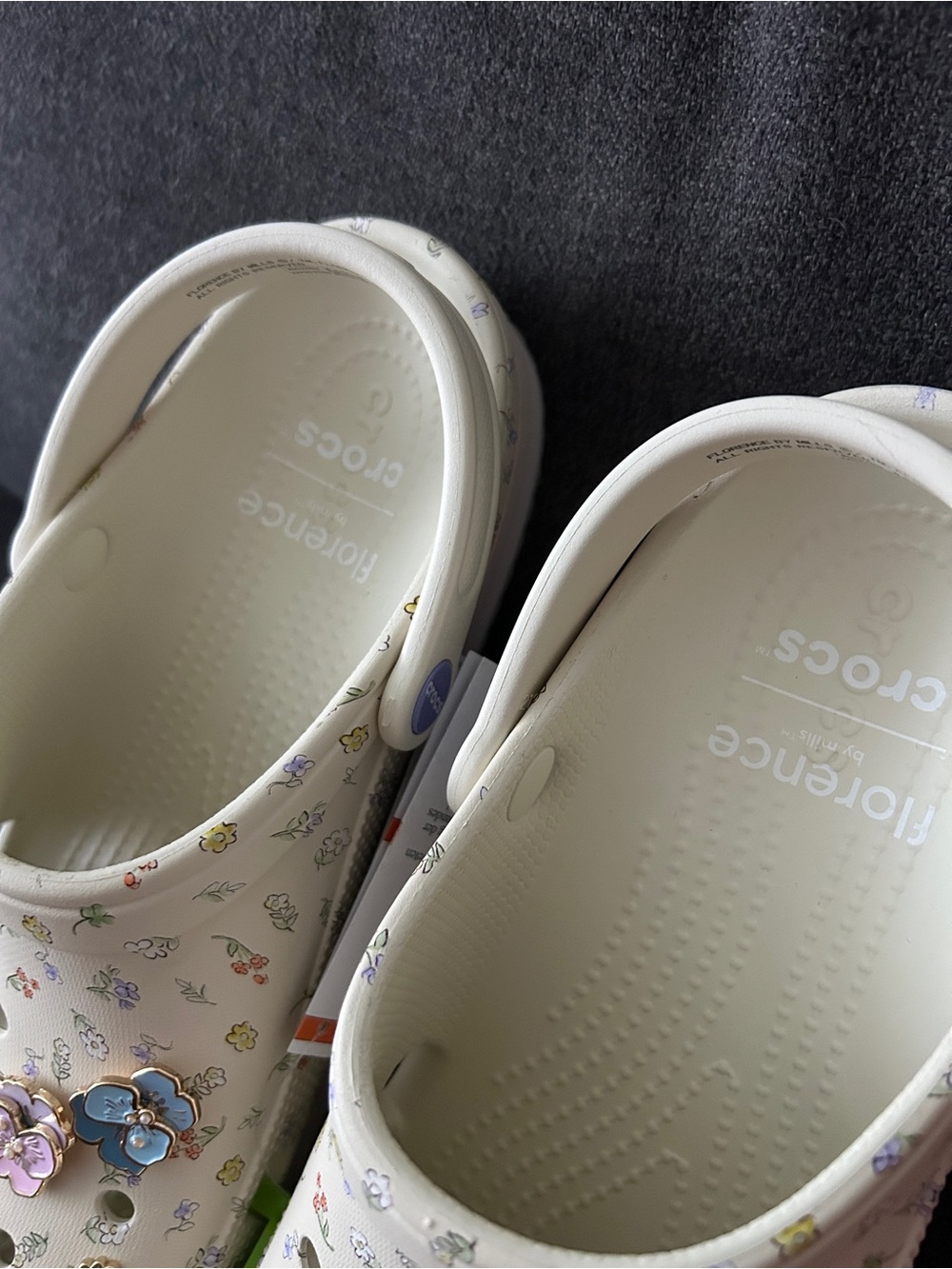 Crocs x Florence by Mills Crocband™ Runner with Floral Charms - Picture 13 of 16